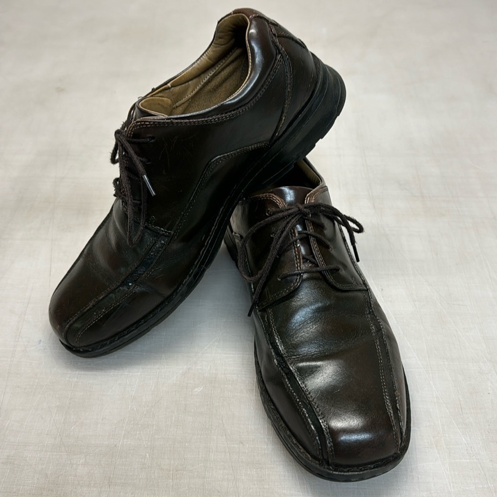 0824-04 Dockers ProStyle Shoes